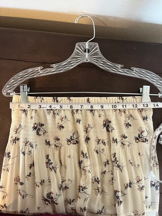 Women’s Floral Cream Maxi Skirt - Picture 10 of 13